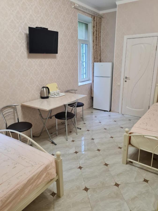 Guest House Gorny Ruchei Gagra Ngoại thất bức ảnh